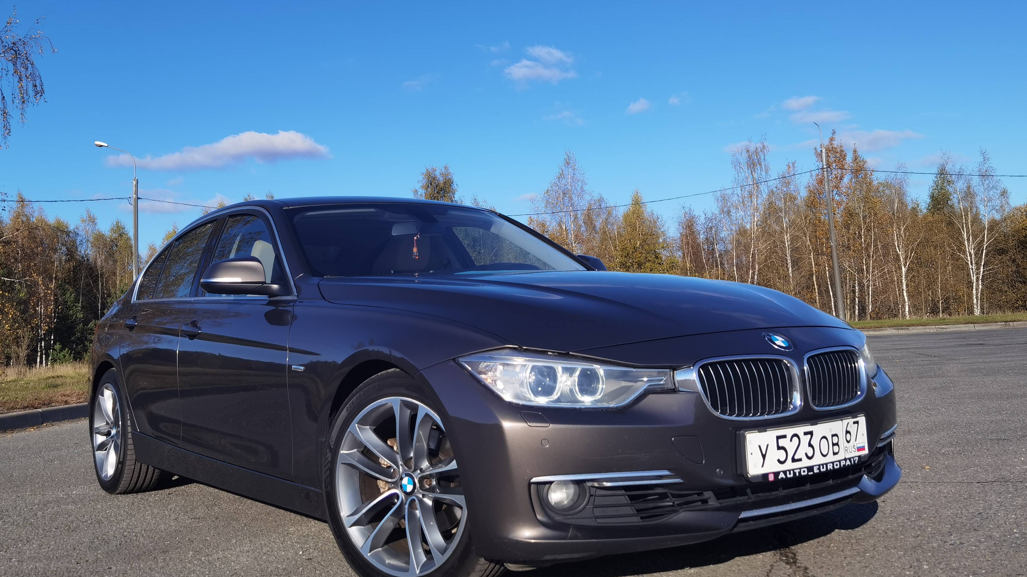 BMW 320i