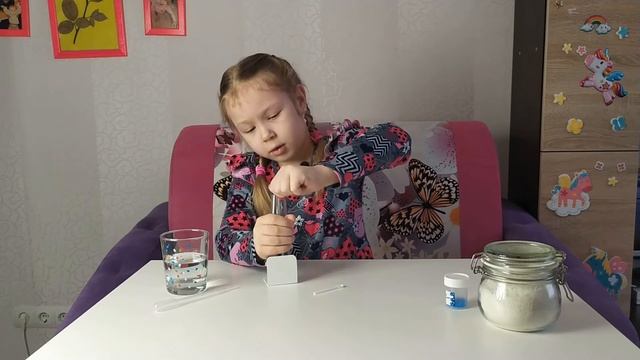 домашние опыты с Медью / опыты для детей 0+ смотреть онлайн