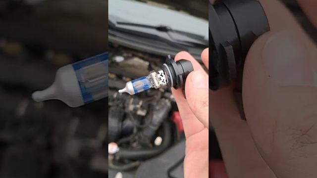 Делаем ближний свет фар лучше! Установка хороших галогеновых ламп! смотреть онлайн