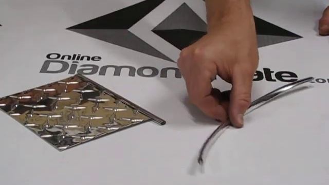 Chrome Plated Vinyl Diamond Plate Top Molding смотреть онлайн
