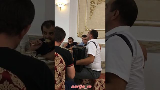 Шарип Гусейнов. Хорошо поёт. смотреть онлайн
