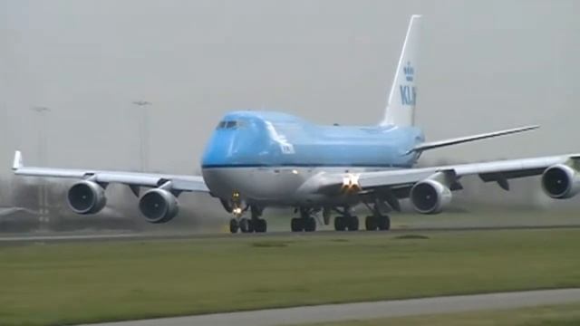 KLM Royal Dutch Airlines Boeing 747-400 [PH-BFU] Take-off from Schiphol смотреть онлайн