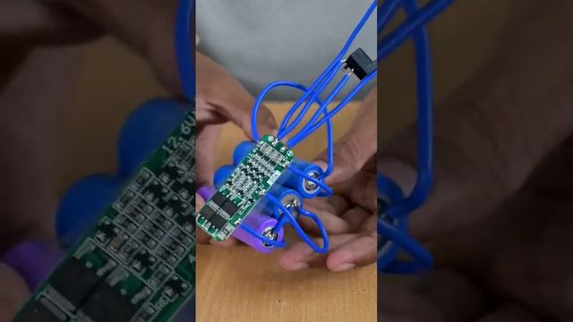 Diy 12v Lithium Battery 😎 #jlcpcb смотреть онлайн
