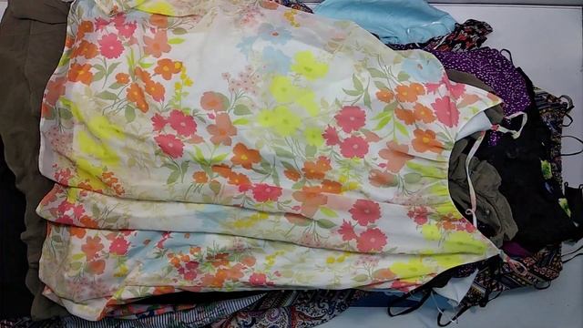 2221 1803-3575 Платья Экстра Германия 1пак 11,8кг 4,80 €/кг 57шт смотреть онлайн