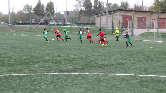 ФК Титан 0-2 ФК Металлург 13(1) Первый тайм. смотреть онлайн