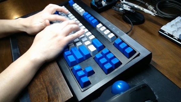 Typing Sound Test of Unicomp Mini M (IBM Model M SSK Repro) Buckling Spring Keyboard (Lubed)