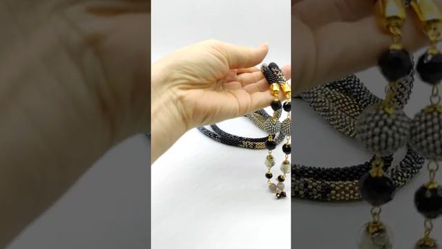 лариат серый с золотым смотреть онлайн