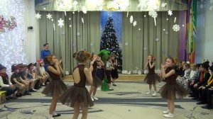 Танец обезьянок на новогоднем празднике