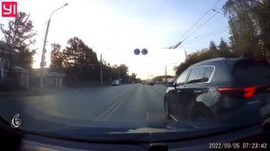 Идиоты за рулем! Нелепые ситуации на дороге! Подборка на видеорегистратор! #11