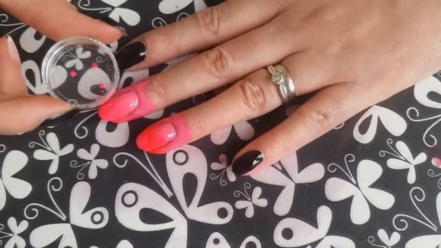 Nail art | Neon pink gradient with stamping смотреть онлайн