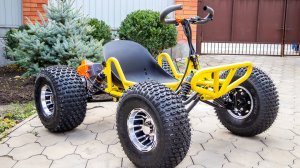 Внедорожный карт с двигателем 100см3 и 10ти дюймовыми колёсами.