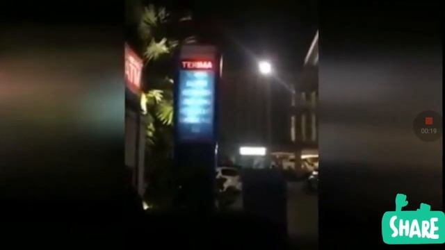 Heboh neon box hotel megaland solo смотреть онлайн