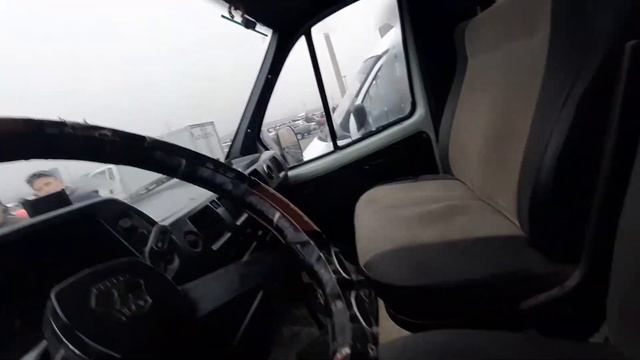 4-DEKABR ANDIJON MOSHINA BOZORIDA GAZEL AVTOMABILLARINI NARXLARI