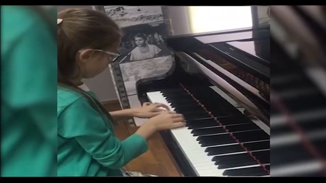 Концерт фортепианного отдела "Играем классику" - "Диалог культур и поколений: Дебюсси и Рахманинов" смотреть онлайн