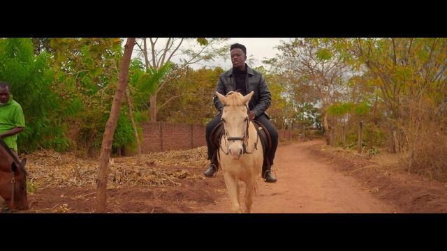 Henry Czar - HeeeH [Intro] (Official Music video) смотреть онлайн