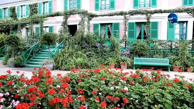 Beautiful flower garden - France, Giverni - Claude Monet House смотреть онлайн