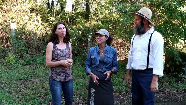 ESTHER EMERY meets OFF GRID with DOUG and STACY смотреть онлайн