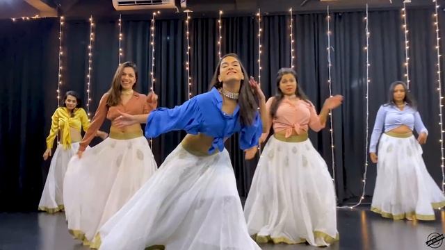 Hasina Pagal Deewani I Nakhra India Choregraphy I Kiara Advani I Mika Singh I Sangeet Choreography смотреть онлайн