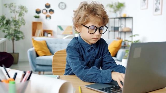 Учитель, ученик, родитель смотреть онлайн