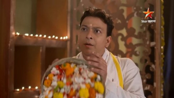 মুকুট চোরকে খুঁজতে AV-র সাহায্যে কথার রূপ বদল!