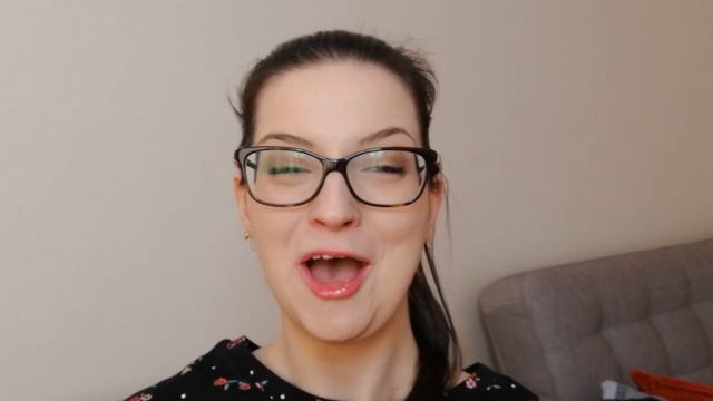 Evelin Cosmetics Lip Plumper Try on смотреть онлайн
