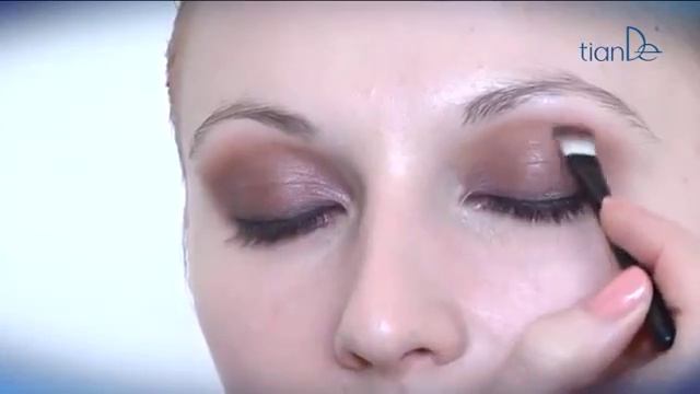 Макияж 'Smokey Eyes' смотреть онлайн