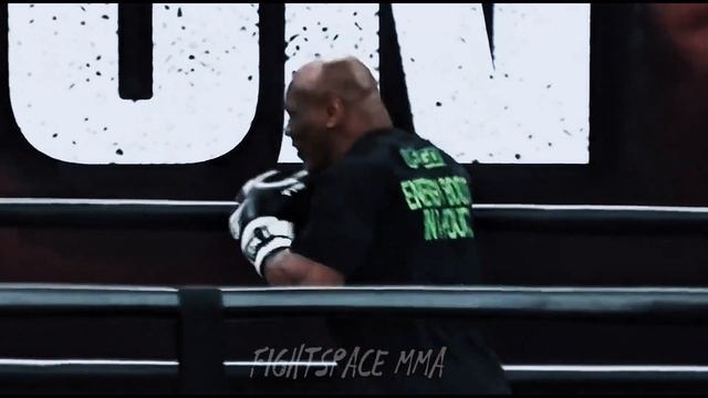 Майк Тайсон открытая тренировка перед боем с Джейком Полом / Слова перед боем | FightSpaceMMA смотреть онлайн