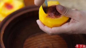 How about iced canned yellow peaches in the hot summer? 黄桃罐头：炎炎夏日，来罐冰镇黄桃罐头怎么样？Liziqi Channel