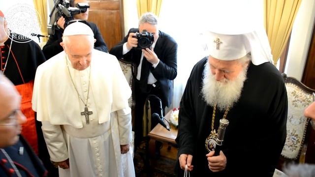Моменти от приема на папа Франциск в Св. Синод и Патриаршеската катедрала "Св. Александър Невски" смотреть онлайн