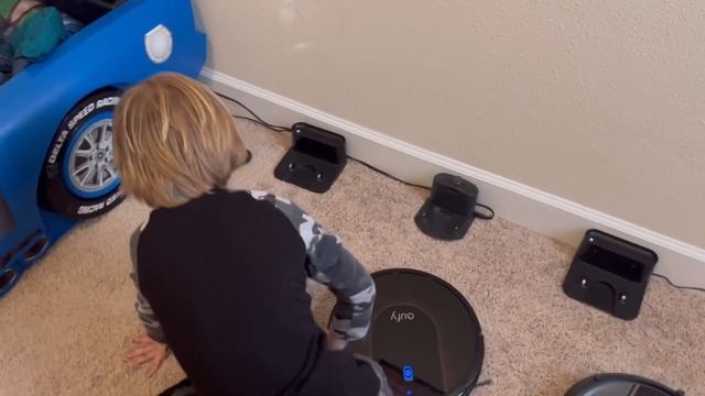 We got 4 New (Used) Robot Vacuums!!! смотреть онлайн