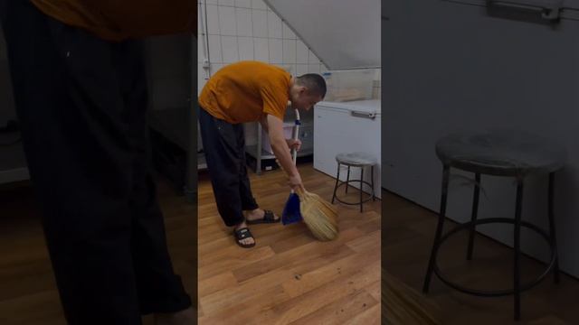 Отправь своему подкаблучний Другу 🤣😅 #смех #видео #прикол #приколы #shortvideo #india #borz__axi1 смотреть онлайн