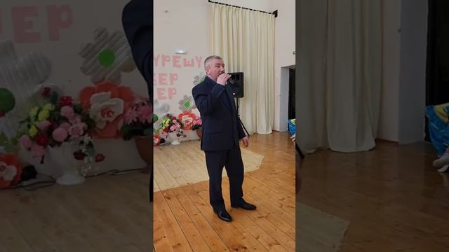 Радик Наилович Биргәнсең син миңа "Әнием" җыры смотреть онлайн