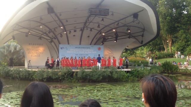 SSCC in the Park - Fire Dance of Luna смотреть онлайн
