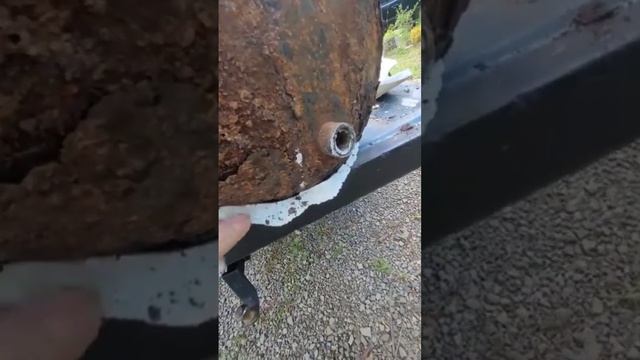 RV Water Heater 14 Years of Rust. смотреть онлайн