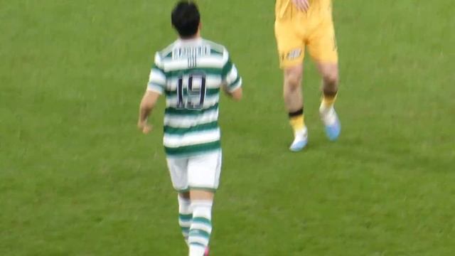 Fans Erupt as 오현규 Oh Hyeon-gyu Makes Home Debut - Celtic 3 - Livingston 0 - 01 February 2023 смотреть онлайн