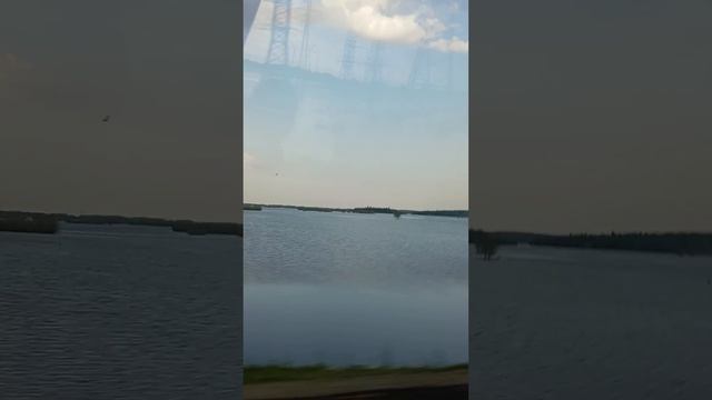 Заливные луга, поля, дороги и.... смотреть онлайн