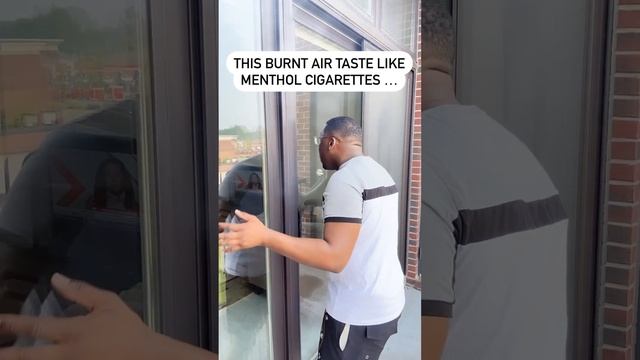 This burnt air taste like menthol cigarettes😖😵💫🫨🫠 #DaveJizzleComedy смотреть онлайн