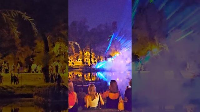 Вечер в парке Белгорода, на реке Везёлка. Evening in the Belgorod Park, on the Veselka River. смотреть онлайн