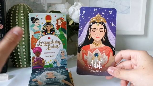 Legendary Ladies Goddess Deck | Unboxing & Flip Through смотреть онлайн