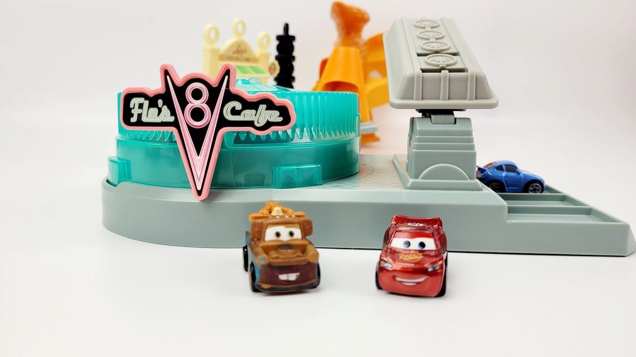 Lightning McQueen's Radiator Springs Spin Out In A Race Cars Mini Racers