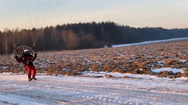 Парамотор. Чертим по снегу🤪 смотреть онлайн