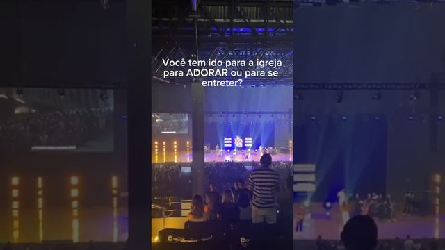 Estávamos no meio do louvor quando isso aconteceu! смотреть онлайн