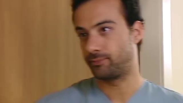 Fikir anlaşmazlığı - Doktorlar 71. Bölüm смотреть онлайн