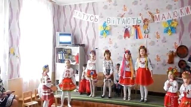 8 Березня. Часть выступления. Поет Крисько Мария (1класс) смотреть онлайн