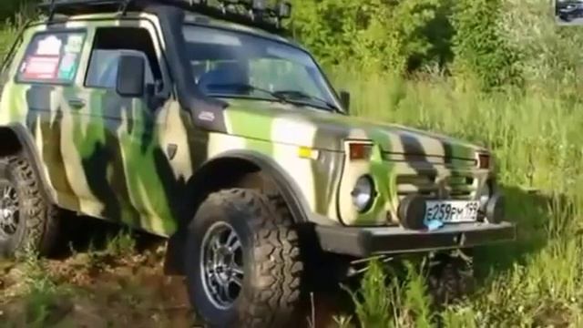 #13. ВАЗ НИВА 21213 4Х4 ПУТИНА В В - 