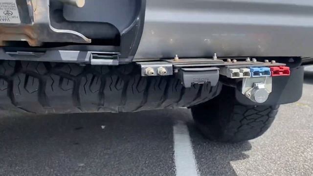 Landcruiser VX before leaving Cairns смотреть онлайн