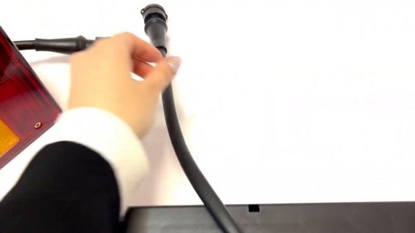 Фонарь задний МАЗ с кабелем и АМР разъёмом