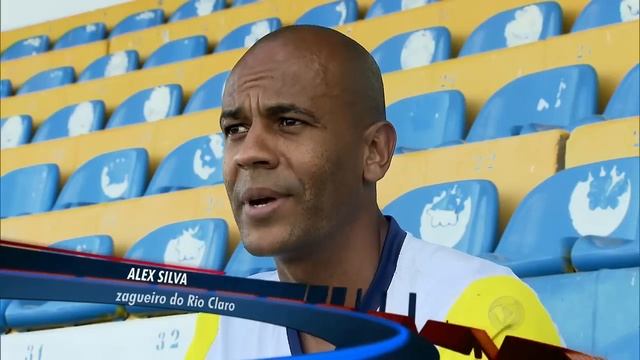 Alex Silva recupera tempo perdido no time do Rio Claro смотреть онлайн