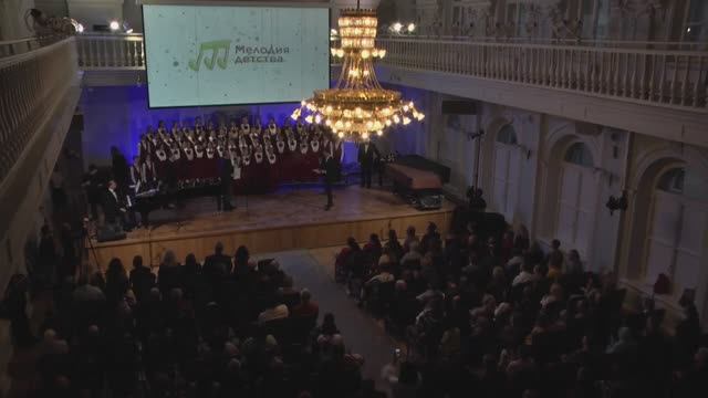 "Мелодия детства", финал, Большой детский хор им. В. Попова, руководитель, дирижер Анатолий Кисляков смотреть онлайн