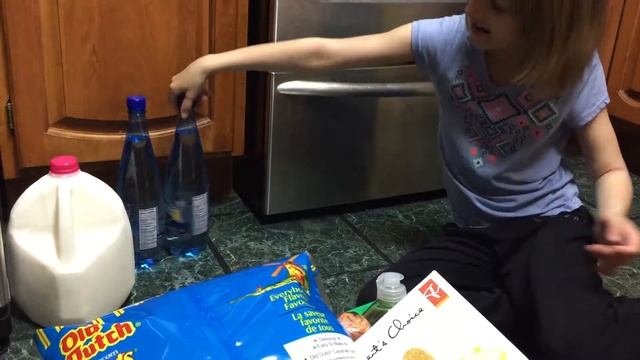Купили продукты. Что мы едим. Саша шкода. смотреть онлайн